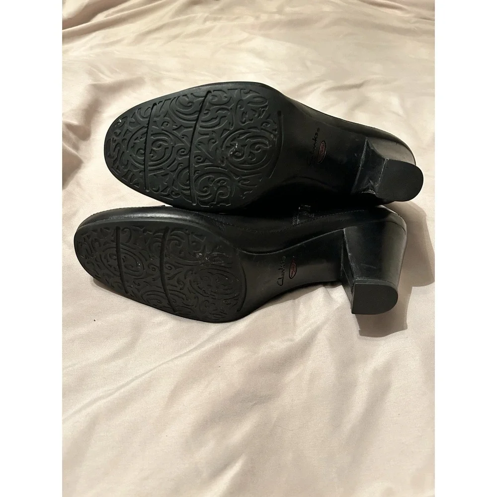 Clarks Artisan‎ 10 Boots Booties Leather Upper Active Air Heel Zipper Bow Goth